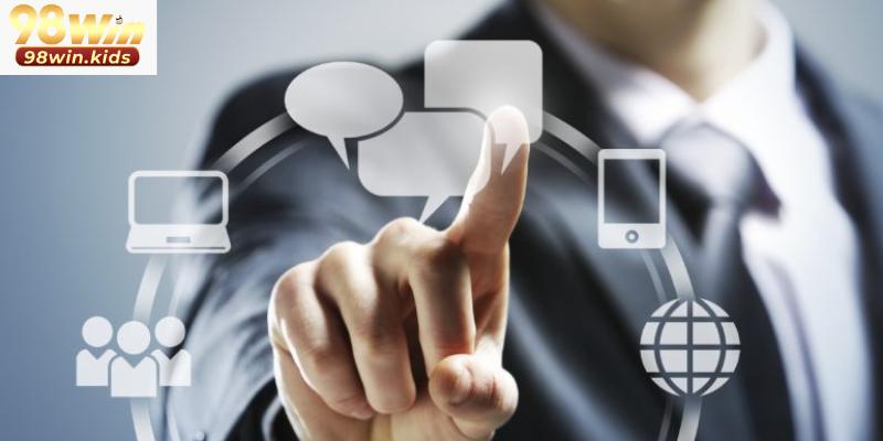 Sử dụng địa chỉ email để trực tiếp trò chuyện cùng các nhân viên CSKH